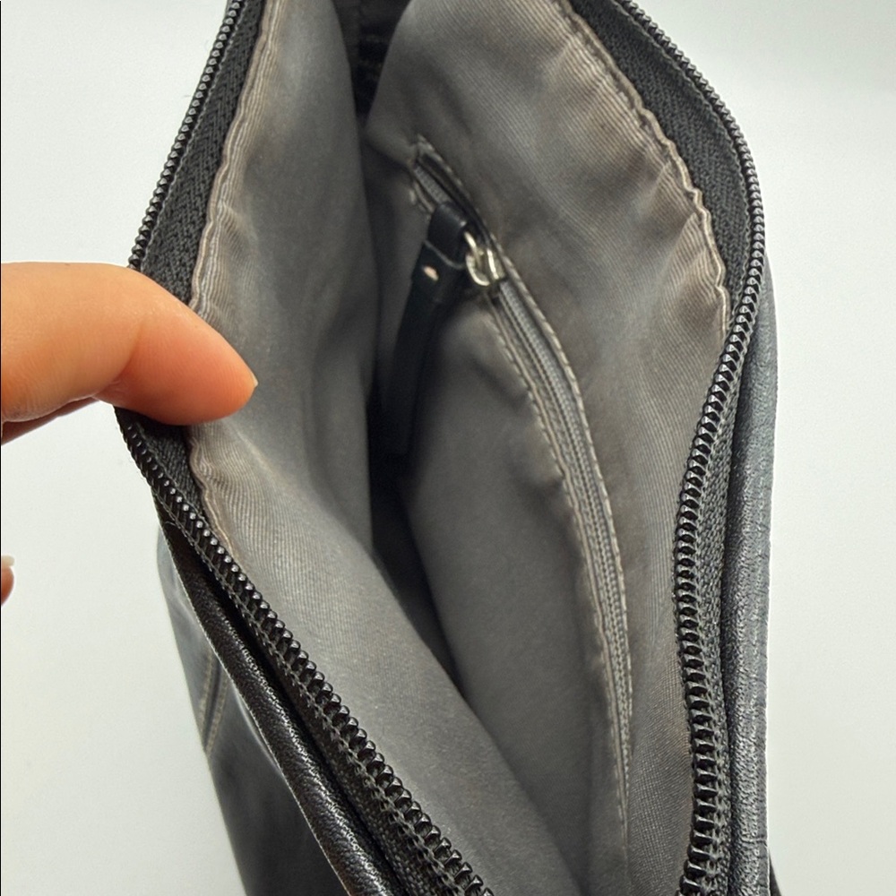 Coach SoHo Black Pleated Leather Crossbody Bag - Picture 5 of 7